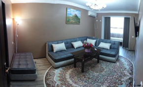 Apartment near Farkhadskiy bazar